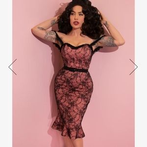 VIXEN FLUTTER SKIRT IN PEACH AND BLACK LACE - VIXEN BY MICHELINE PITT